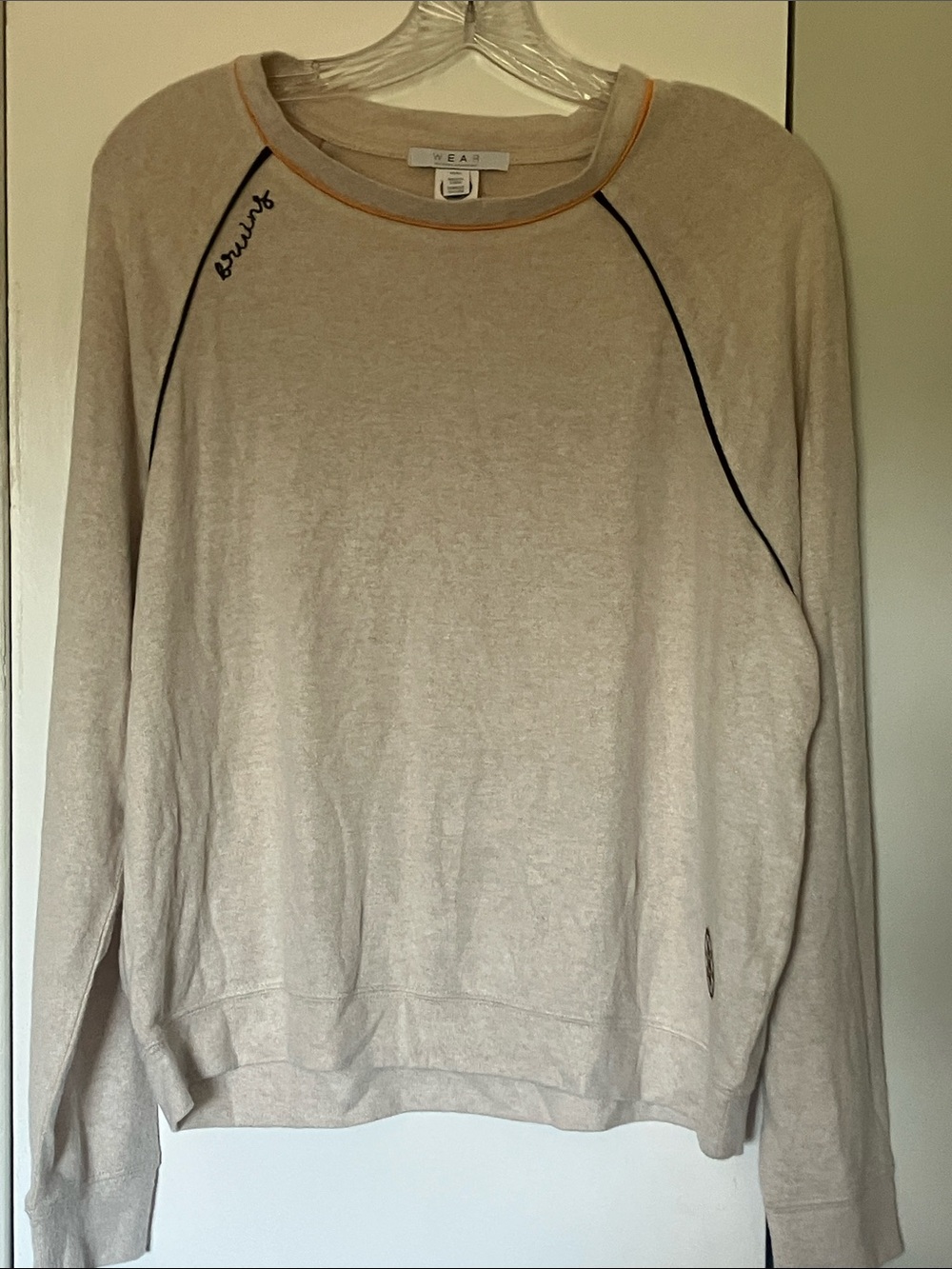 WEAR by Erin Andrews Boston Bruins Oatmeal Sweatshirt Size: Medium